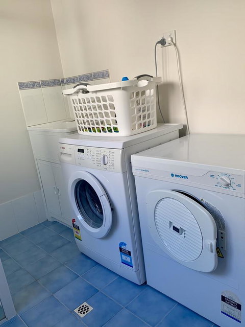 Bayview Beach House Apartment No 1 - Accommodation in Surfers Paradise 9