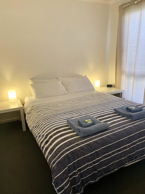 Bayview Beach House Apartment No 1 - Accommodation in Surfers Paradise 7