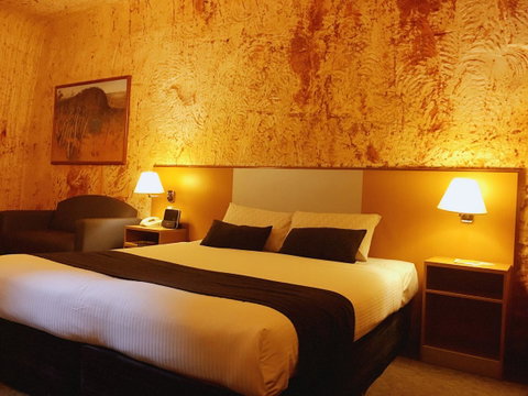 Desert Cave Hotel - Accommodation in Surfers Paradise 37