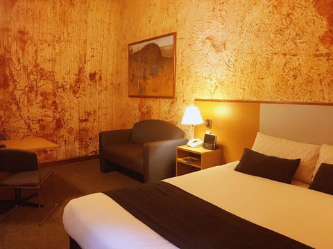 Desert Cave Hotel - Accommodation in Surfers Paradise 41