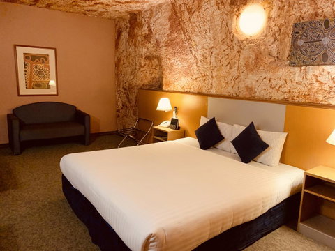 Desert Cave Hotel - Accommodation in Surfers Paradise 3