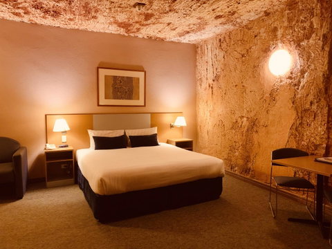 Desert Cave Hotel - Accommodation in Surfers Paradise 17