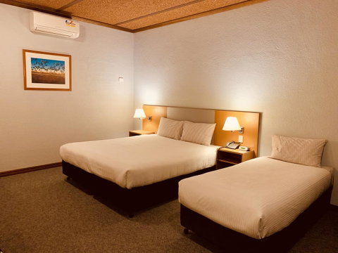 Desert Cave Hotel - Accommodation in Surfers Paradise 22