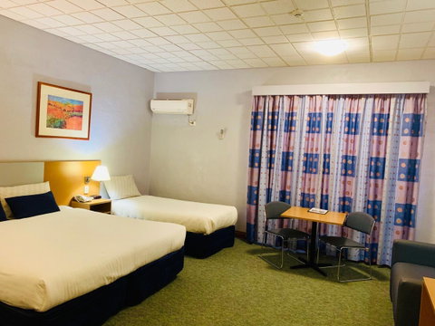 Desert Cave Hotel - Accommodation in Surfers Paradise 32