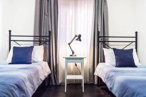 Executive 3 Bedroom Apartment + Internet + Parking - Accommodation in Surfers Paradise 32