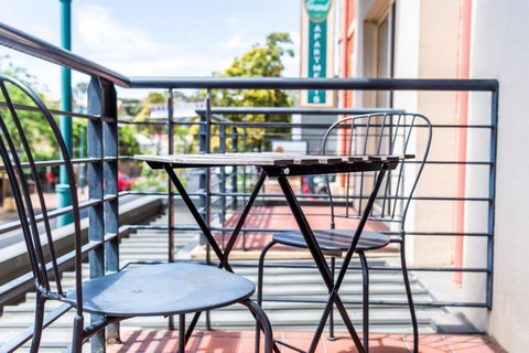 Executive 3 Bedroom Apartment + Internet + Parking - Accommodation in Surfers Paradise 10