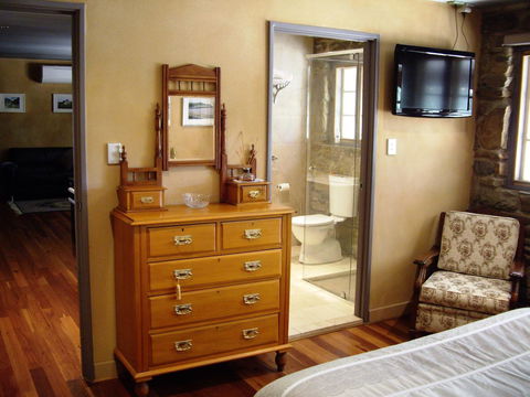 1860 Wine Country Cottages - Accommodation in Surfers Paradise 15