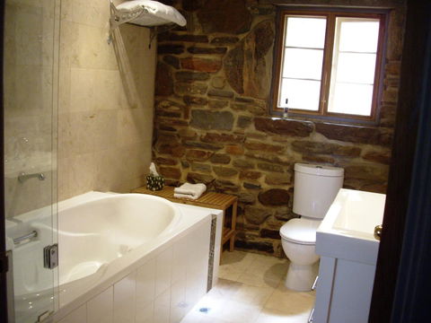 1860 Wine Country Cottages - Accommodation in Surfers Paradise 6