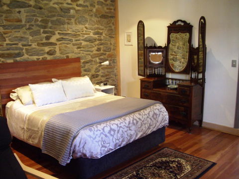 1860 Wine Country Cottages - Accommodation in Surfers Paradise 4