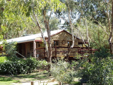 1860 Wine Country Cottages - Accommodation in Surfers Paradise 0