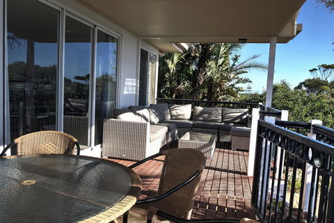 The Whitehouse - Accommodation in Surfers Paradise 4