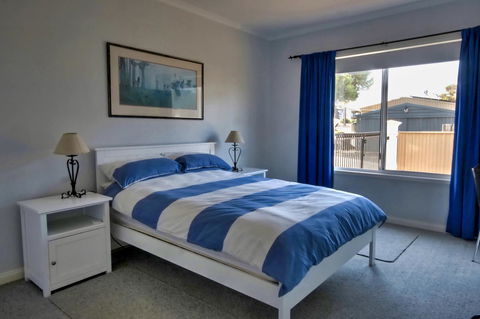 The Whitehouse - Accommodation in Surfers Paradise 13