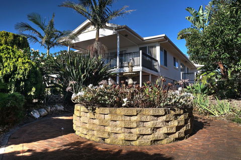 The Whitehouse - Accommodation in Surfers Paradise 5
