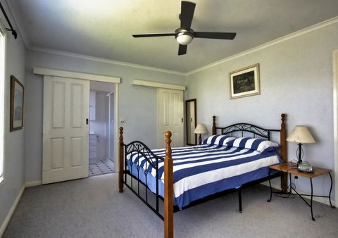 The Whitehouse - Accommodation in Surfers Paradise 11