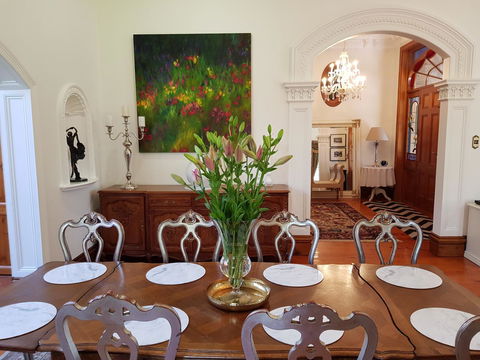 Grand Bluestone Mansion - Accommodation in Surfers Paradise 6