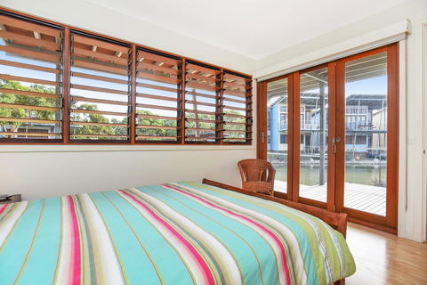 Villa 53 South Shores - Normanville S14 - Accommodation in Surfers Paradise 15