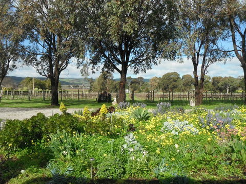 Linger Longer Vineyard - Accommodation in Surfers Paradise 17