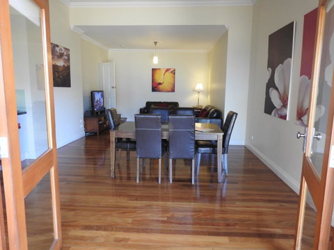 A Secret Garden - Accommodation in Surfers Paradise 16