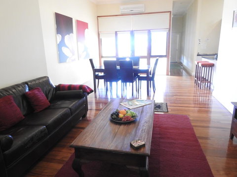 A Secret Garden - Accommodation in Surfers Paradise 10