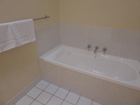 A Secret Garden - Accommodation in Surfers Paradise 18