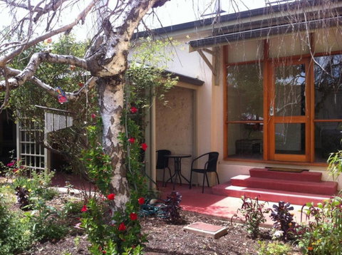 A Secret Garden - Accommodation in Surfers Paradise 0