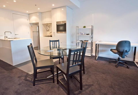 Luxury City Apt With Pool, Gym, Spa, Netflix - Accommodation in Surfers Paradise 0