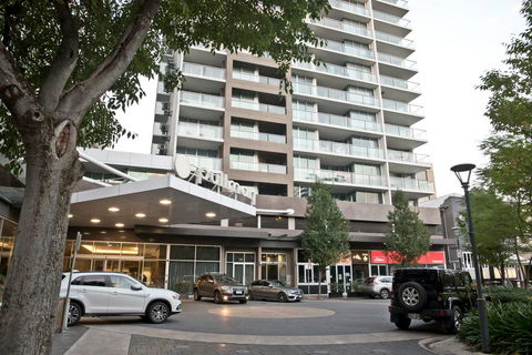 Luxury City Apt With Pool, Gym, Spa, Netflix - Accommodation in Surfers Paradise 16