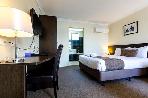 Abcot Inn - Accommodation in Surfers Paradise 13