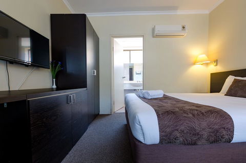 Abcot Inn - Accommodation in Surfers Paradise 9