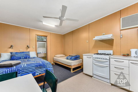 Millicent Hillview Caravan Park - Accommodation in Surfers Paradise 11