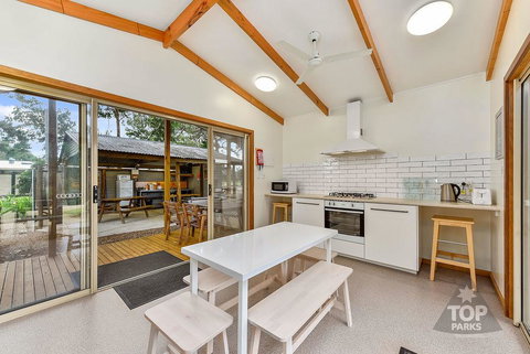 Millicent Hillview Caravan Park - Accommodation in Surfers Paradise 21
