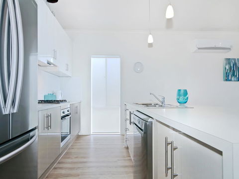 Seas The Day - Accommodation in Surfers Paradise 6