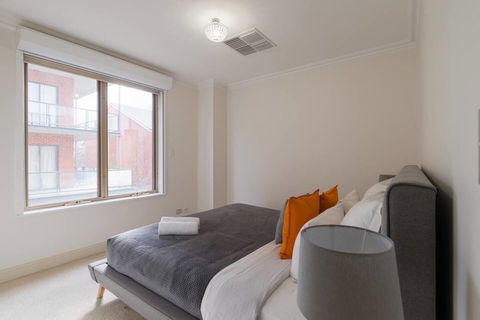 One Bedroom In Adelaideâ€™s East End FREE WIFI*Netflix*Parking - Accommodation in Surfers Paradise 9