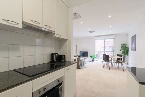 One Bedroom In Adelaideâ€™s East End FREE WIFI*Netflix*Parking - Accommodation in Surfers Paradise 17