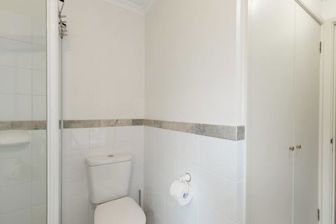 One Bedroom In Adelaideâ€™s East End FREE WIFI*Netflix*Parking - Accommodation in Surfers Paradise 14