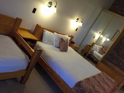 Coonawarra Place Motor Inn - Accommodation in Surfers Paradise 29