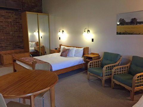 Coonawarra Place Motor Inn - Accommodation in Surfers Paradise 27