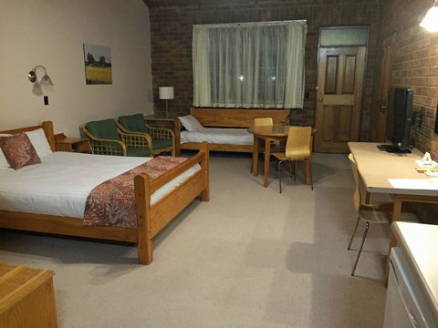 Coonawarra Place Motor Inn - Accommodation in Surfers Paradise 1