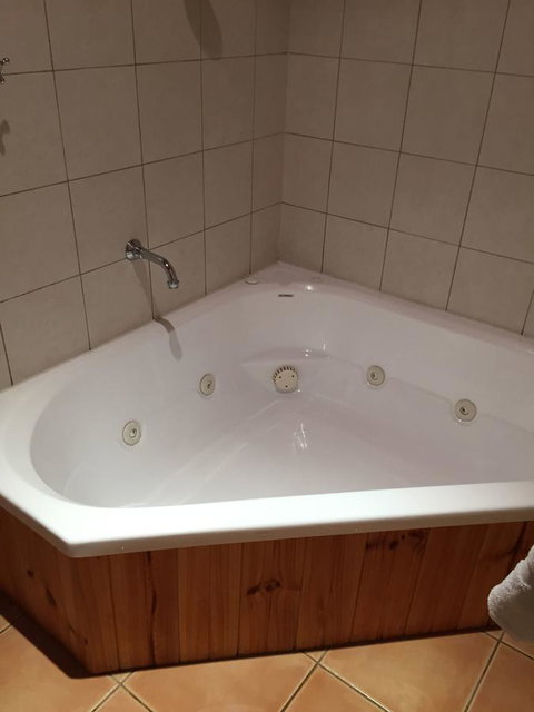 Coonawarra Place Motor Inn - Accommodation in Surfers Paradise 15