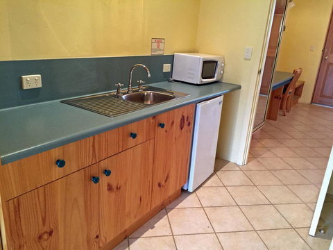 Coonawarra Place Motor Inn - Accommodation in Surfers Paradise 39