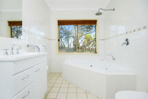 Shiraz Cottage - Accommodation in Surfers Paradise 5