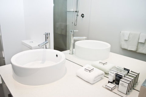 Mawson Lakes Hotel - Accommodation in Surfers Paradise 4