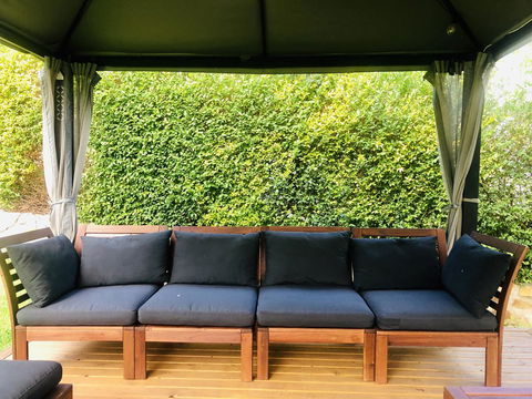Stunning House With Beautiful Entertainment Area!! - Accommodation in Surfers Paradise 16
