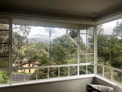Stunning House With Beautiful Entertainment Area!! - Accommodation in Surfers Paradise 7