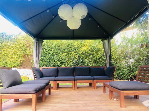 Stunning House With Beautiful Entertainment Area!! - Accommodation in Surfers Paradise 15