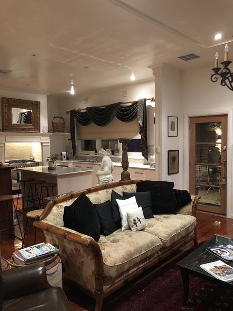 The Winemakers - Accommodation in Surfers Paradise 10