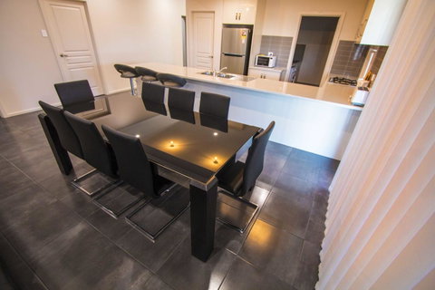 Serene Shores - Accommodation in Surfers Paradise 3