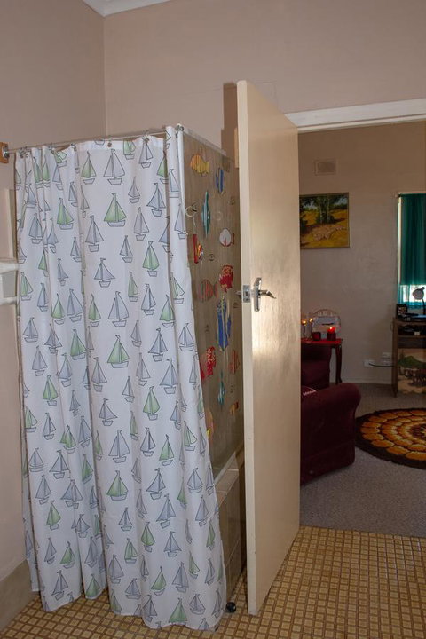 Kimba Units - Accommodation in Surfers Paradise 11