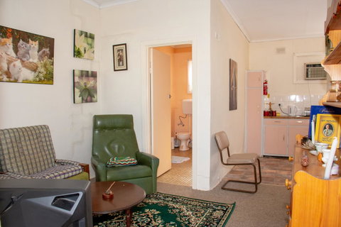 Kimba Units - Accommodation in Surfers Paradise 17