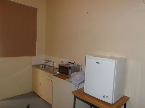 Adelaide Backpackers And Travellers Inn - Accommodation in Surfers Paradise 34